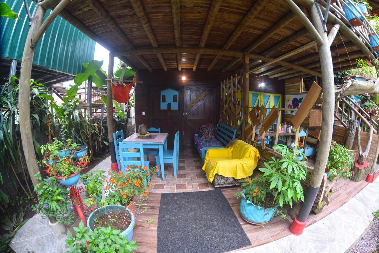 Wood House Hostel ラ・フォルトゥナ エクステリア 写真